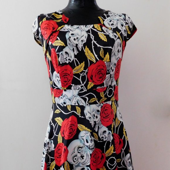 H+R Homrain Dresses & Skirts - Retro Skull&Roses Dress